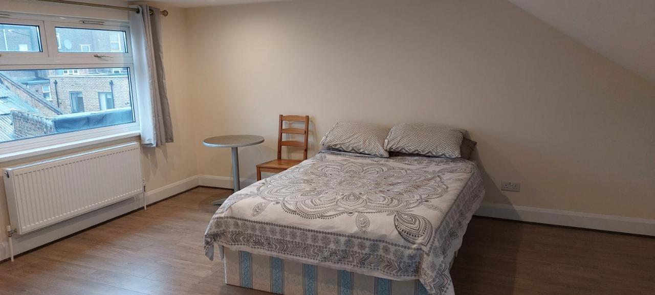 Family Friendly 3 Bedroom Flat Zone 2 - Children Stay Free! Londyn Zewnętrze zdjęcie