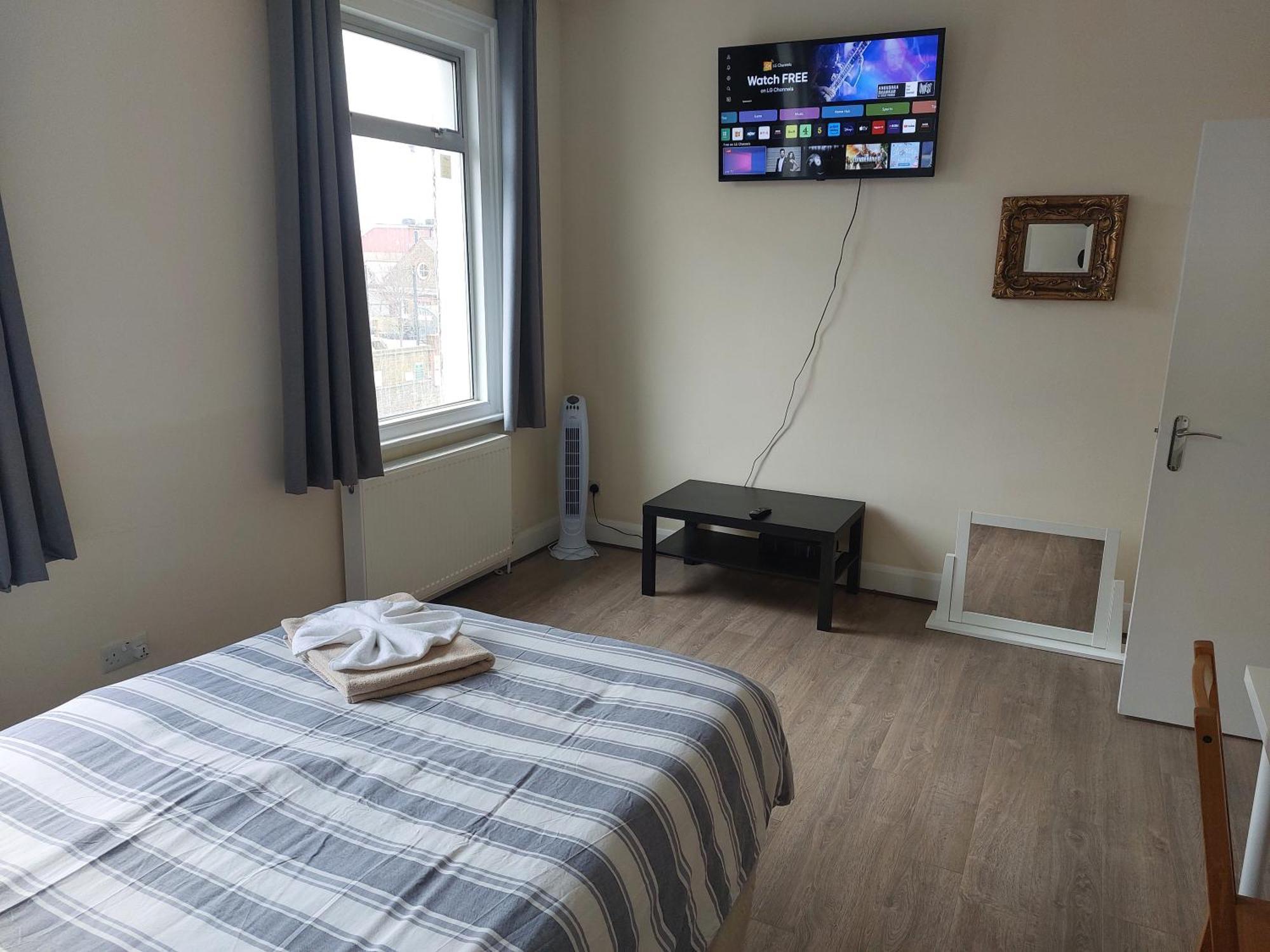 Family Friendly 3 Bedroom Flat Zone 2 - Children Stay Free! Londyn Zewnętrze zdjęcie